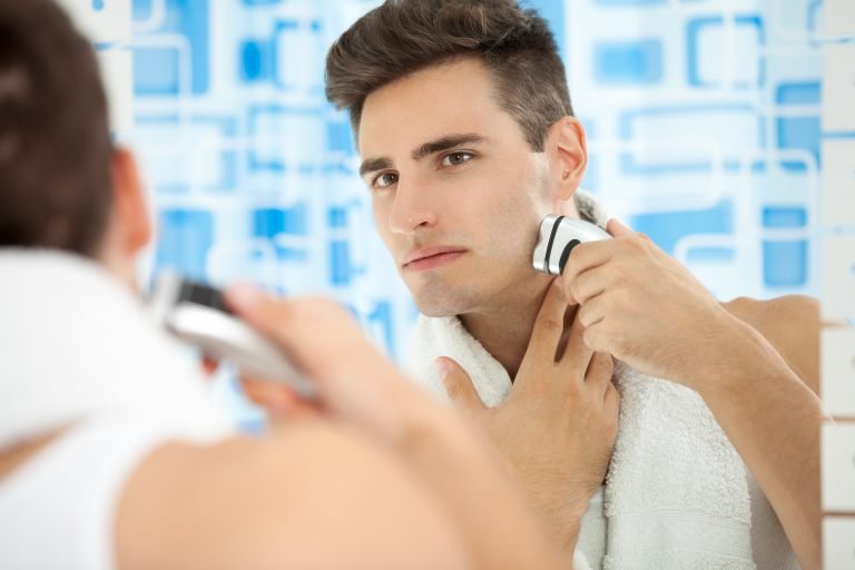 How to Shave Using an Electric Razor: 6 Professional Tips